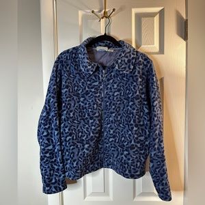 Cropped Zipped Blue Cheetah Jacket